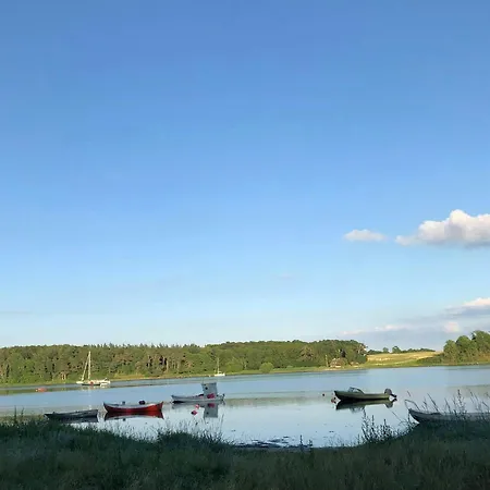 At Vellerup Vig With Cozy Garden Prázdninový dům Skibby